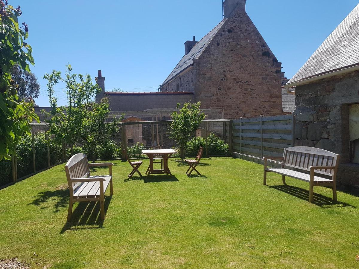 L'Abri Du Sillon Bed & Breakfast Pleubian Bagian luar foto